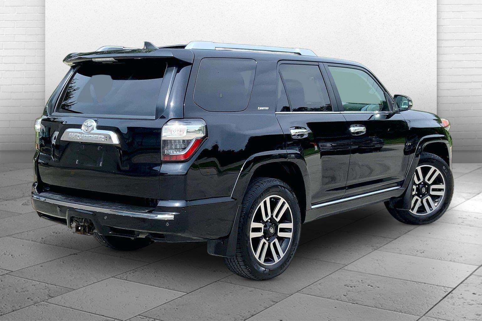 Used 2018 Toyota 4Runner Limited AWD/4WD image 14