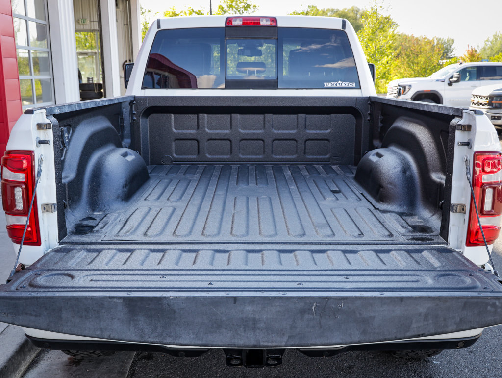 Used 2024 RAM 2500 Laramie AWD/4WD image 5