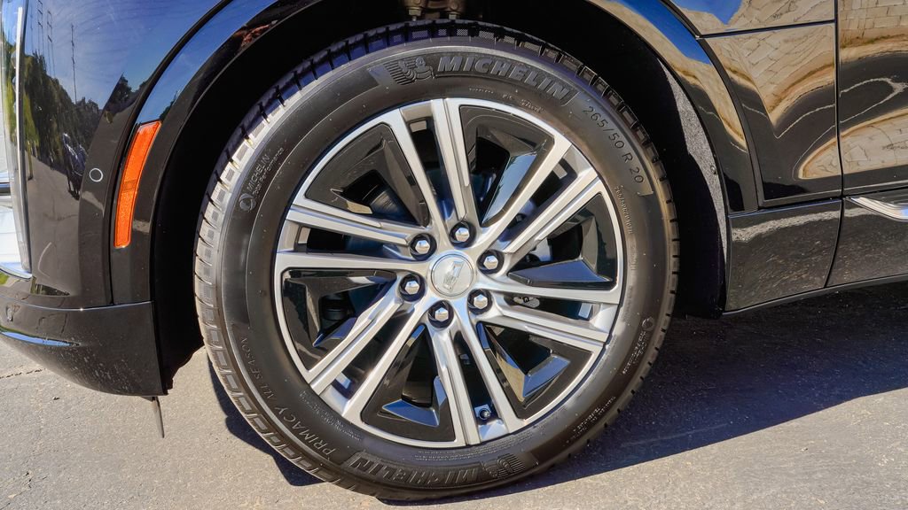 New 2026 Cadillac Lyriq Luxury image 7