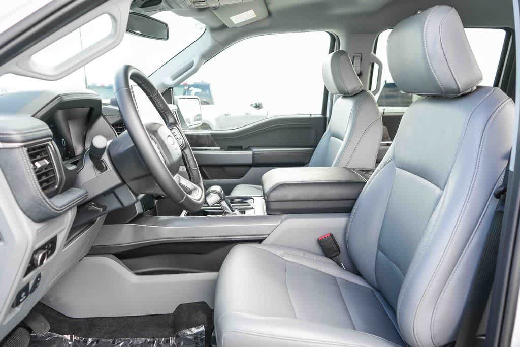 Used 2025 Ford F150 Lightning Flash AWD/4WD image 18