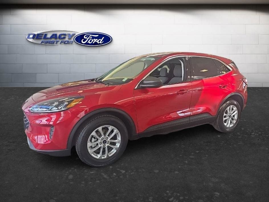 Used 2022 Ford Escape SE w/ Convenience Package AWD/4WD image 2