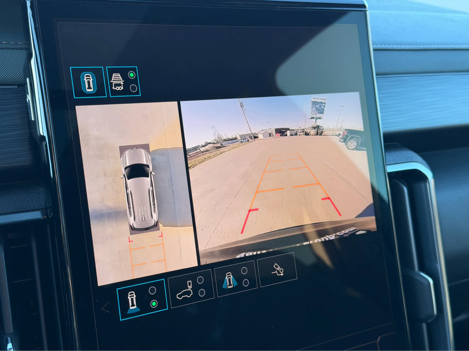 Used 2024 GMC Acadia AT4 w/ LPO, Floor Liner Package image 25