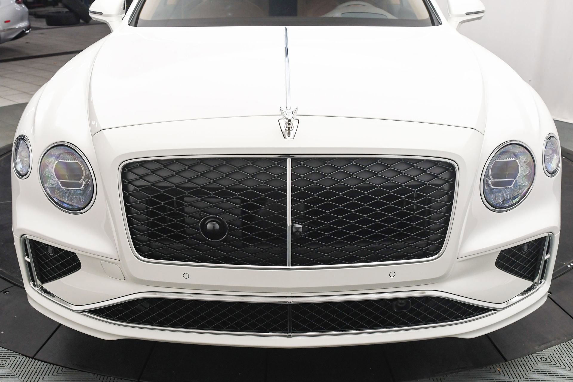 New 2026 Bentley Flying Spur Plug-In Hybrid AWD/4WD image 28