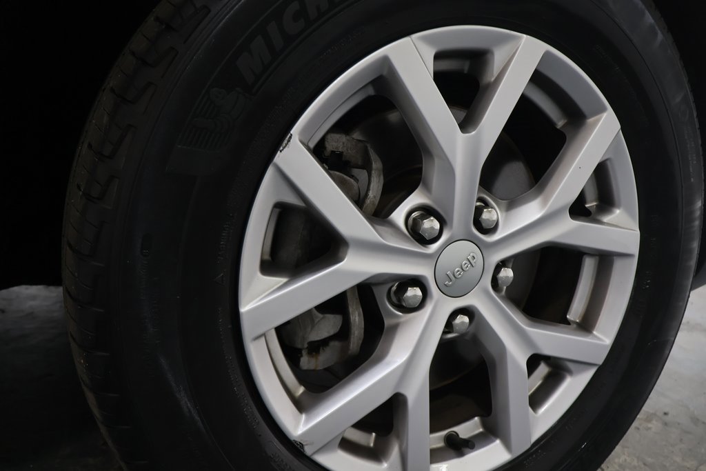 Used 2022 Jeep Grand Cherokee L Limited image 30