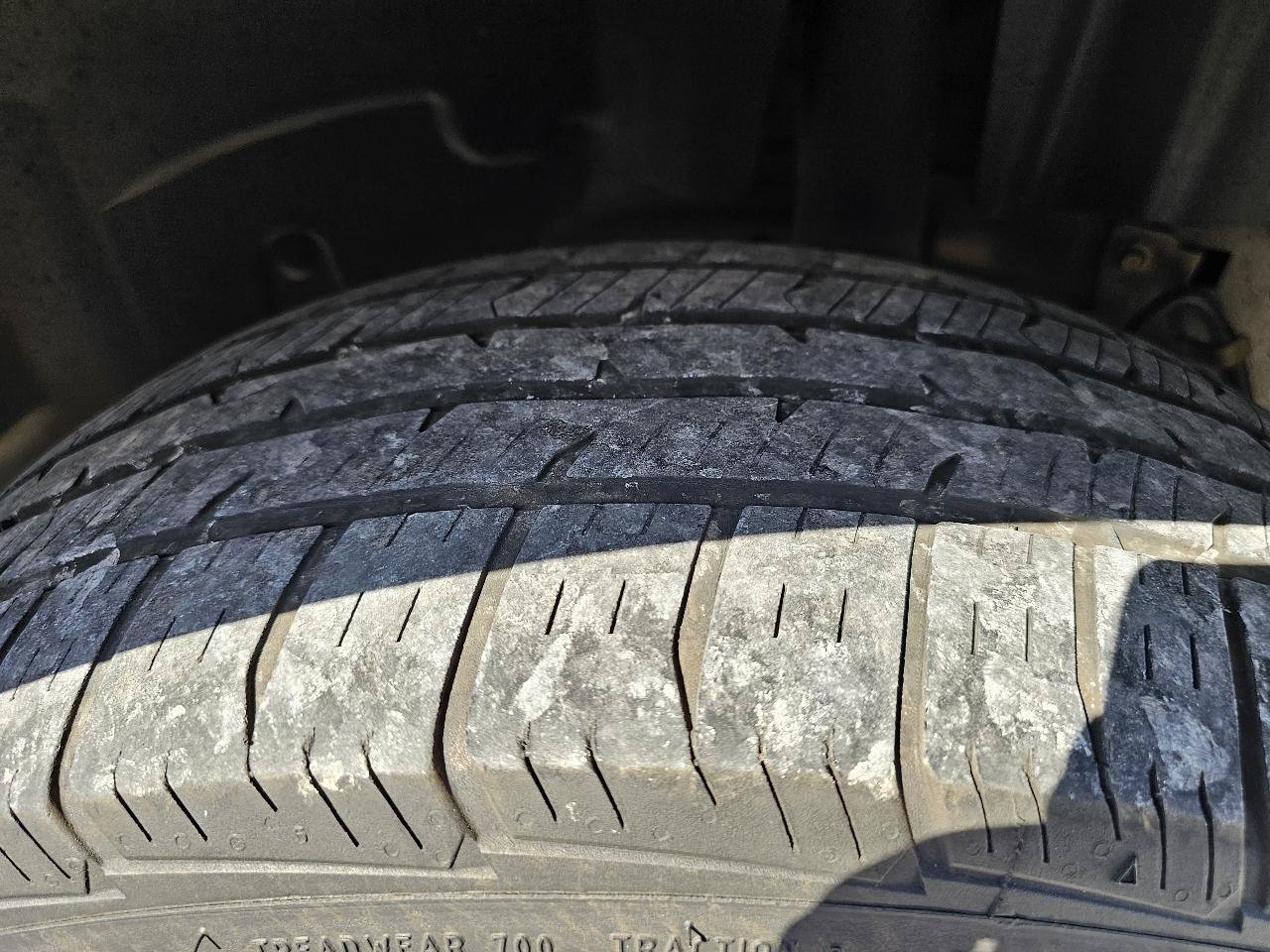 Used 2018 Ford Explorer XLT w/ Equipment Group 202A AWD/4WD image 78