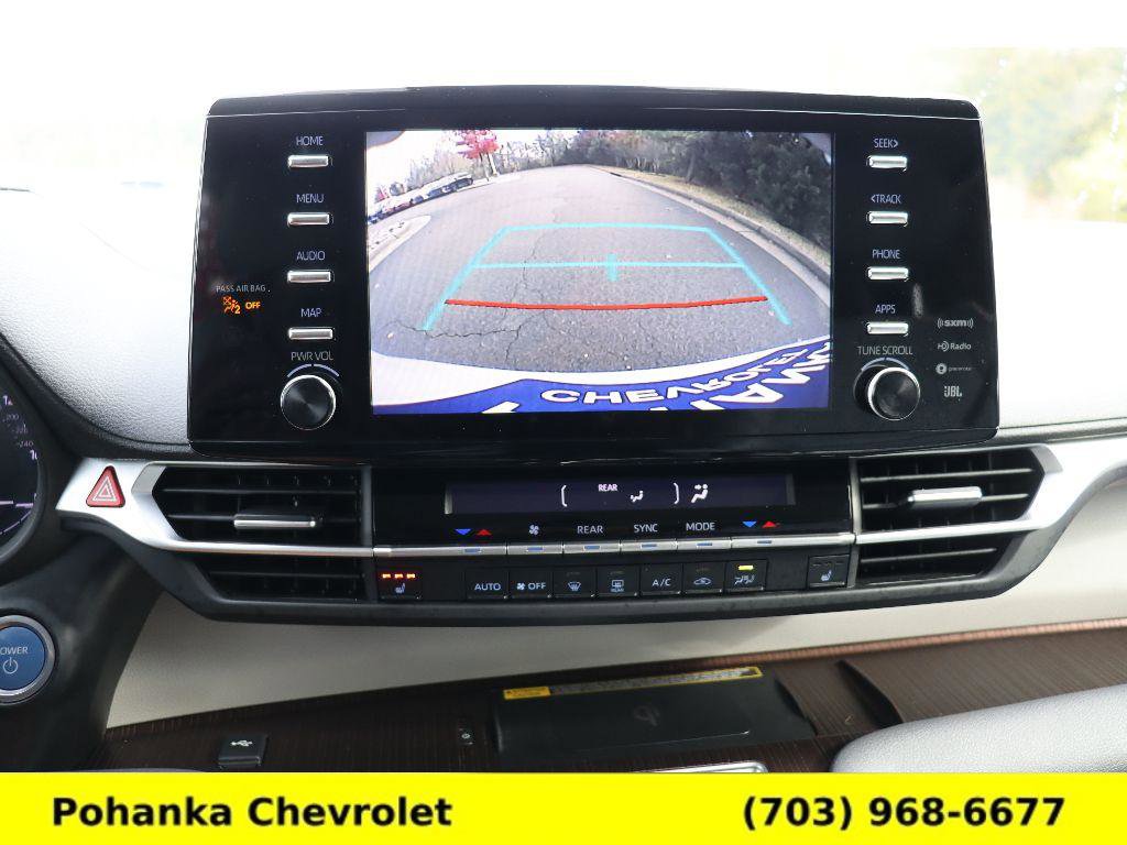 Used 2022 Toyota Sienna XLE image 15