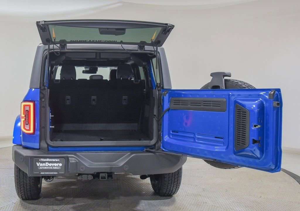 Used 2024 Ford Bronco Outer Banks AWD/4WD image 14