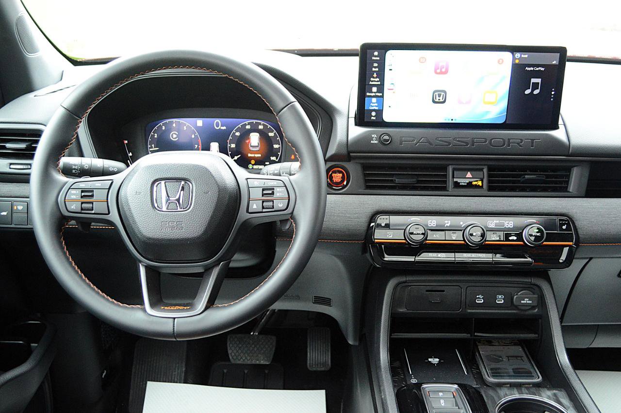 Used 2026 Honda Passport TrailSport image 19