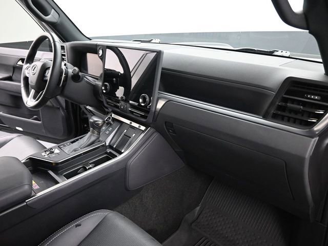 Used 2024 Lexus GX 550 w/ Accessory Package (Z1) image 26