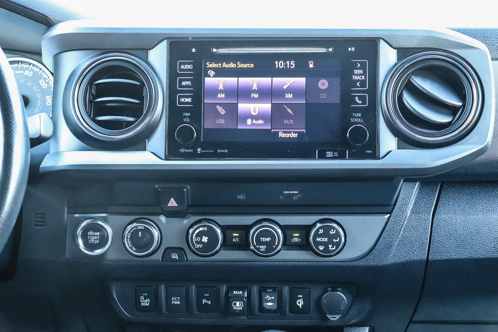 Used 2019 Toyota Tacoma TRD Off-Road w/ Technology Package image 14