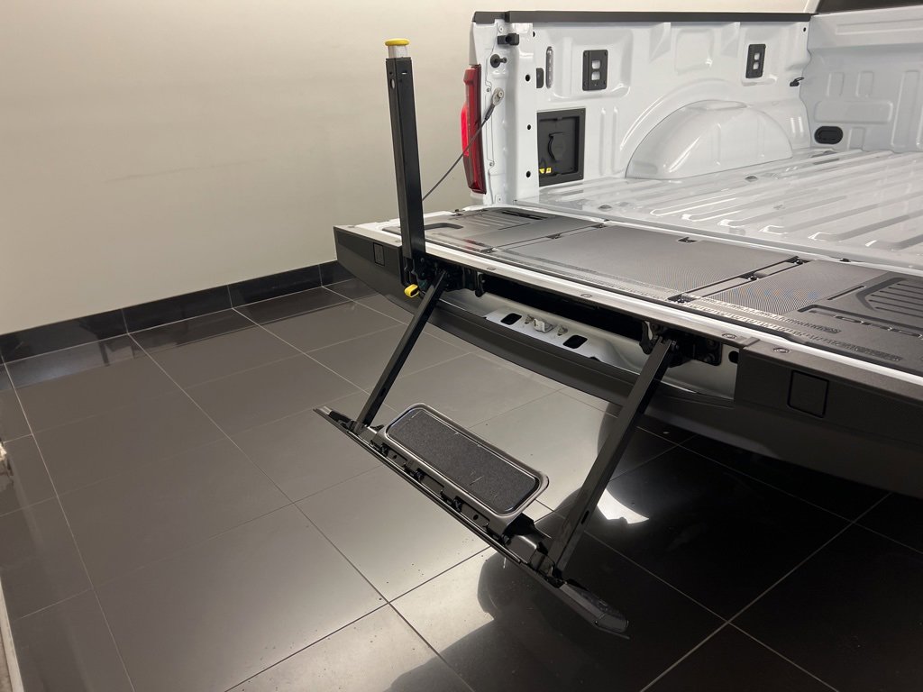 New 2025 Ford F150 XLT w/ Equipment Group 303A High image 39