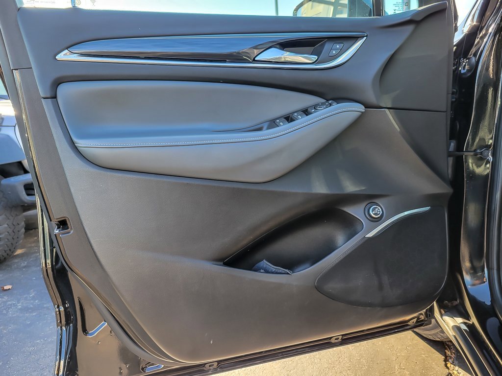 Certified 2018 Buick Enclave Essence w/ Trailering Package image 15