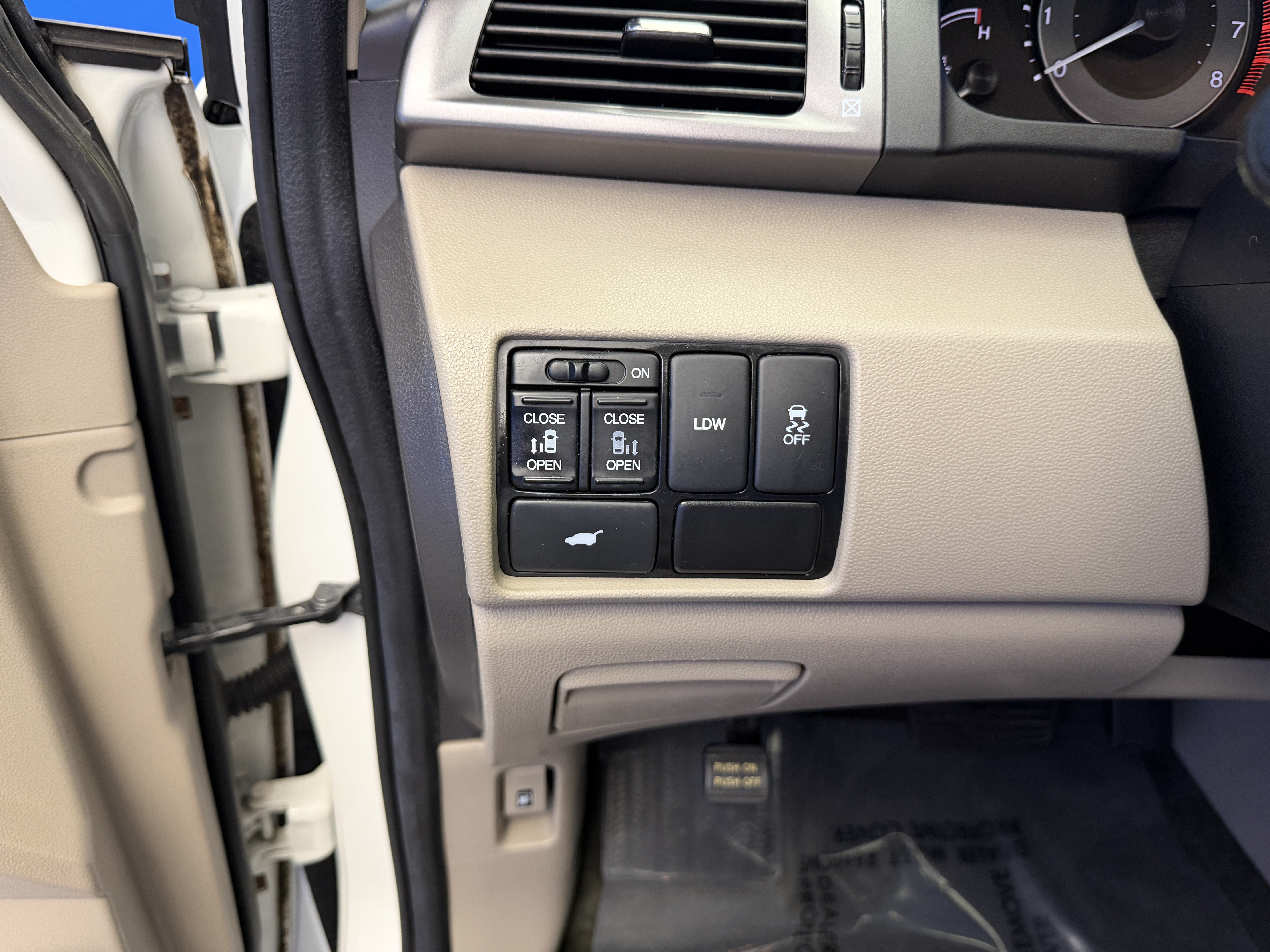 Used 2014 Honda Odyssey EX-L image 13