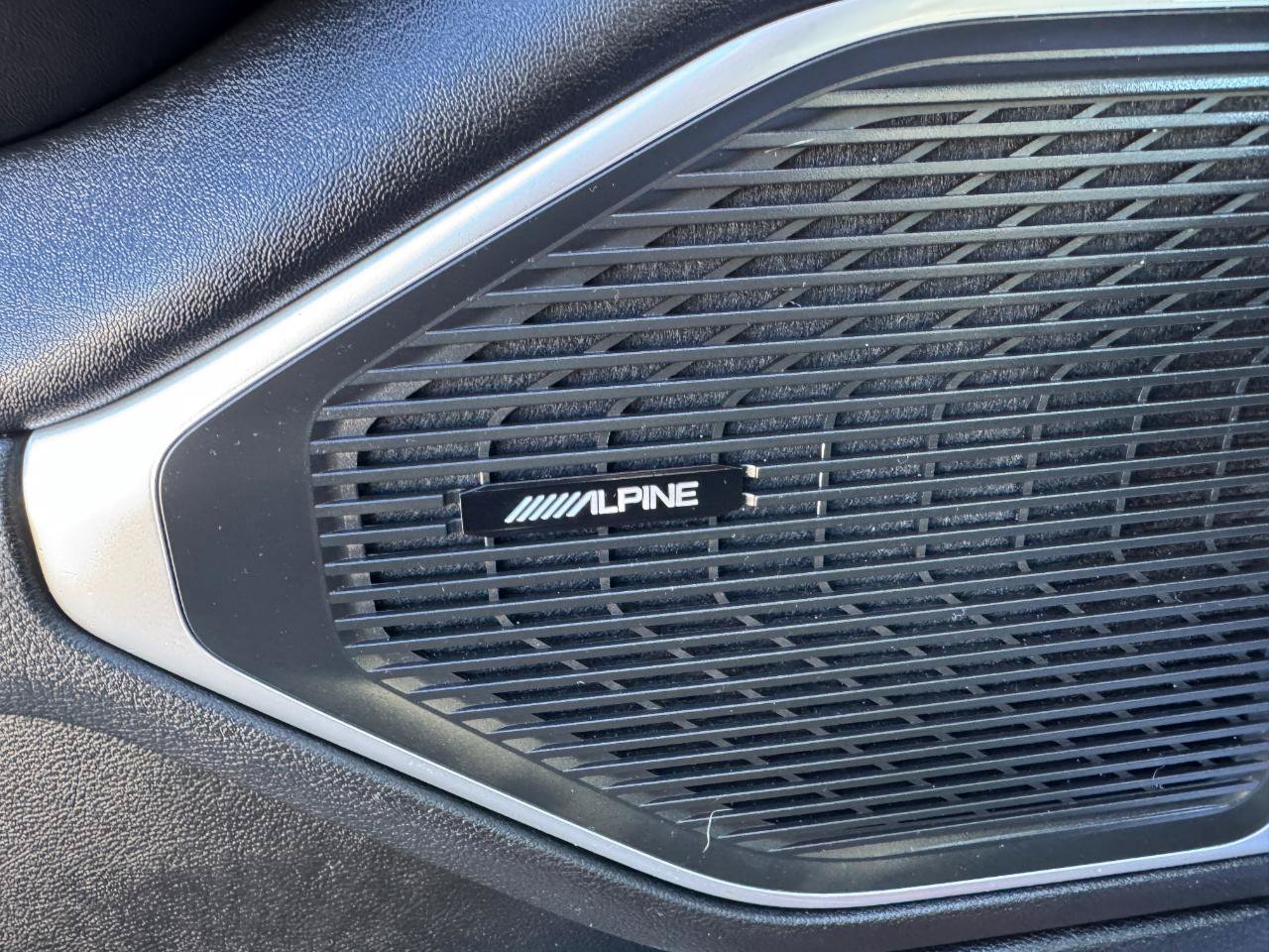 Used 2024 Jeep Wagoneer Series III AWD/4WD image 30