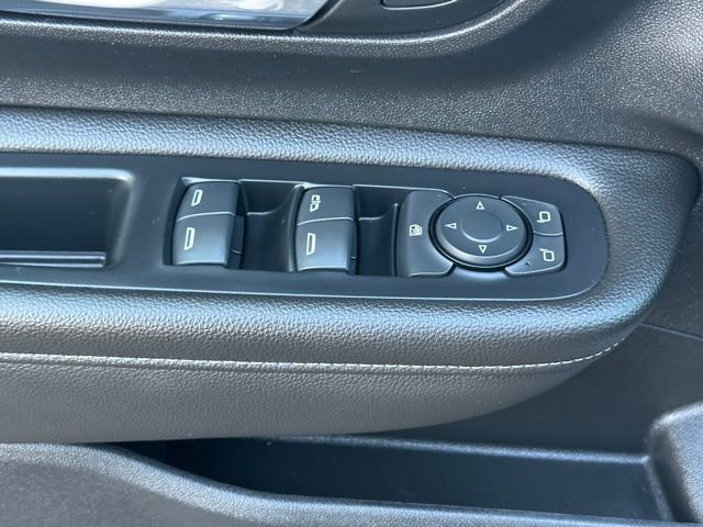 Used 2020 GMC Terrain Denali w/ Denali Premium Package FWD image 24