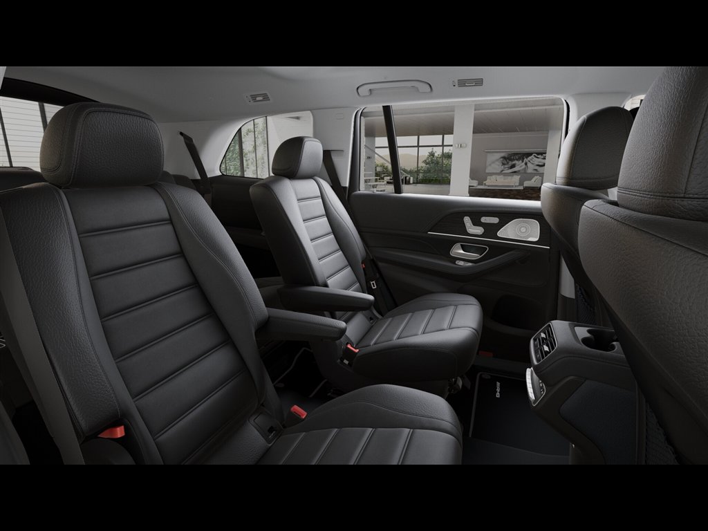 New 2026 Mercedes-Benz GLS 450 4MATIC image 40