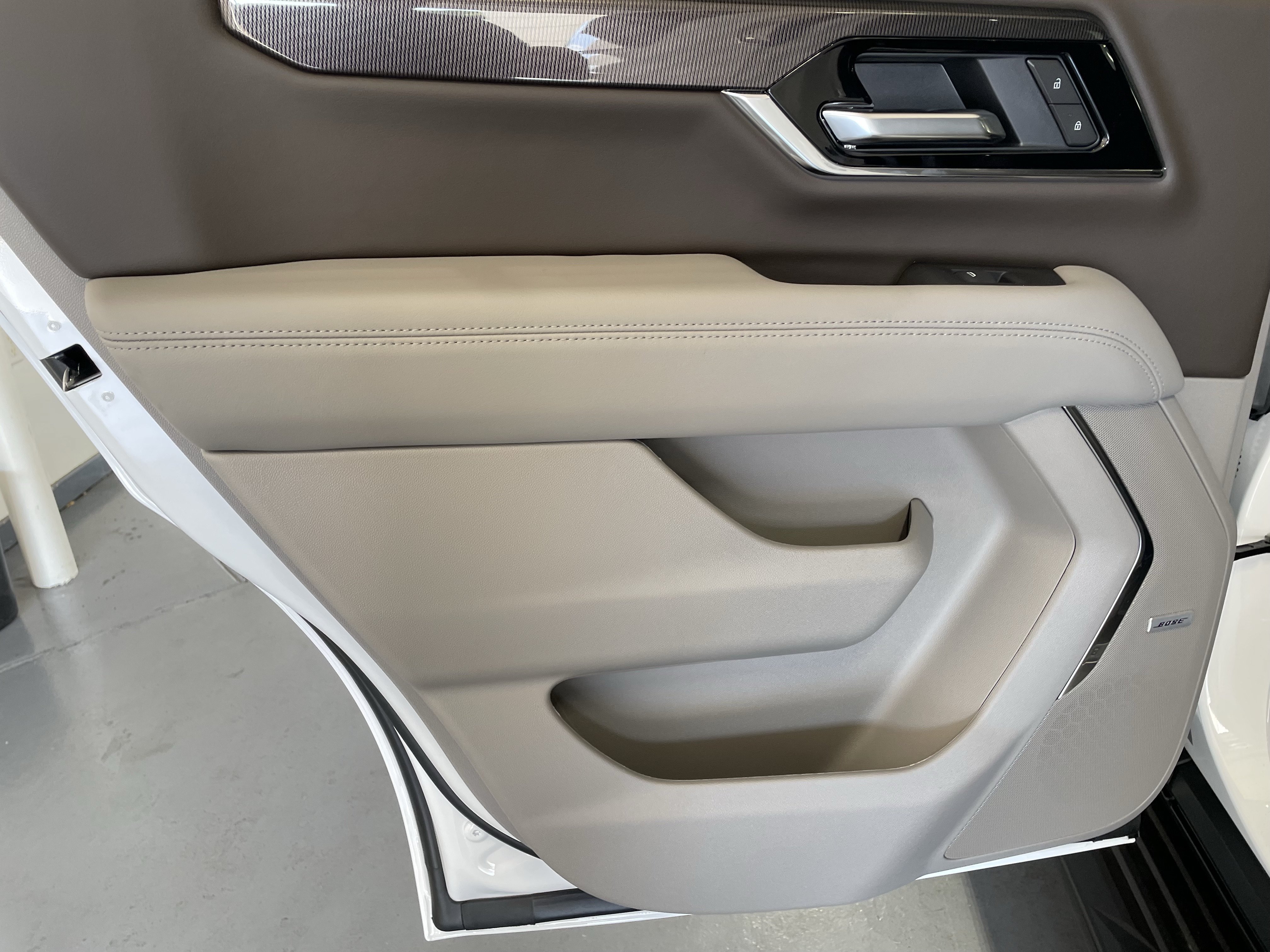 New 2026 GMC Yukon Elevation w/ Technology Package RWD image 11