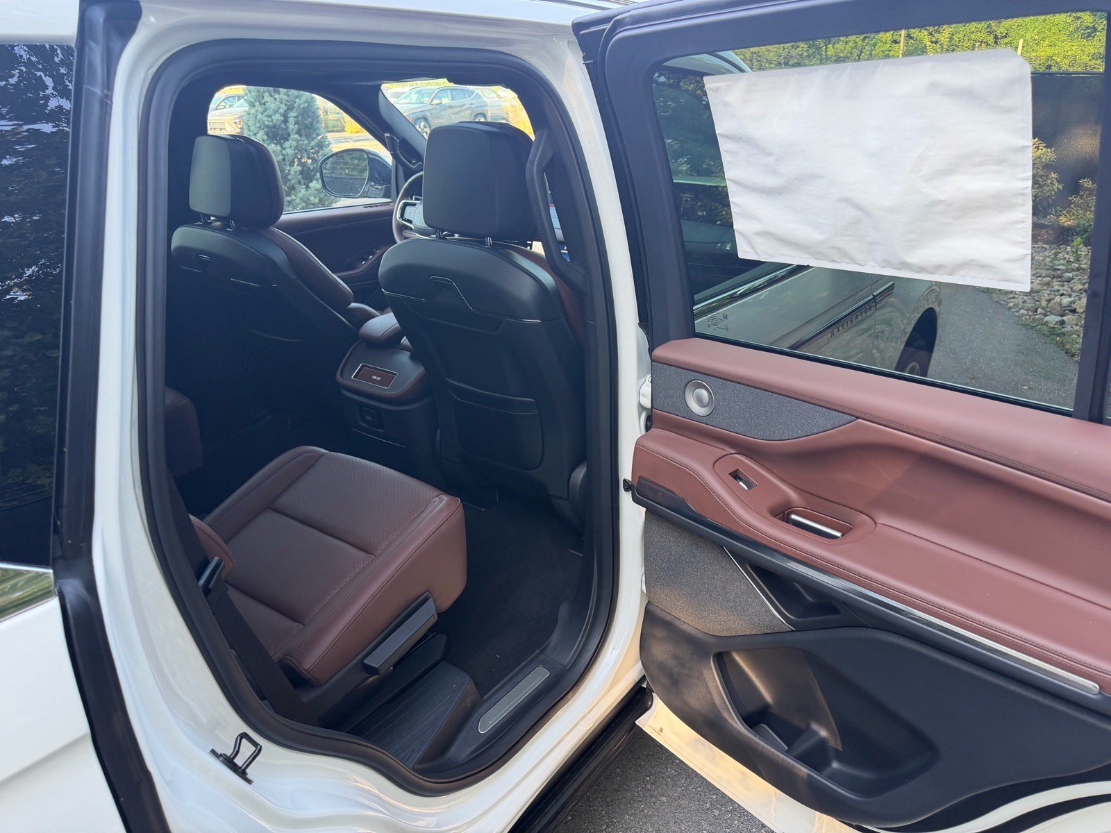 New 2027 Lincoln Navigator Reserve AWD/4WD image 14