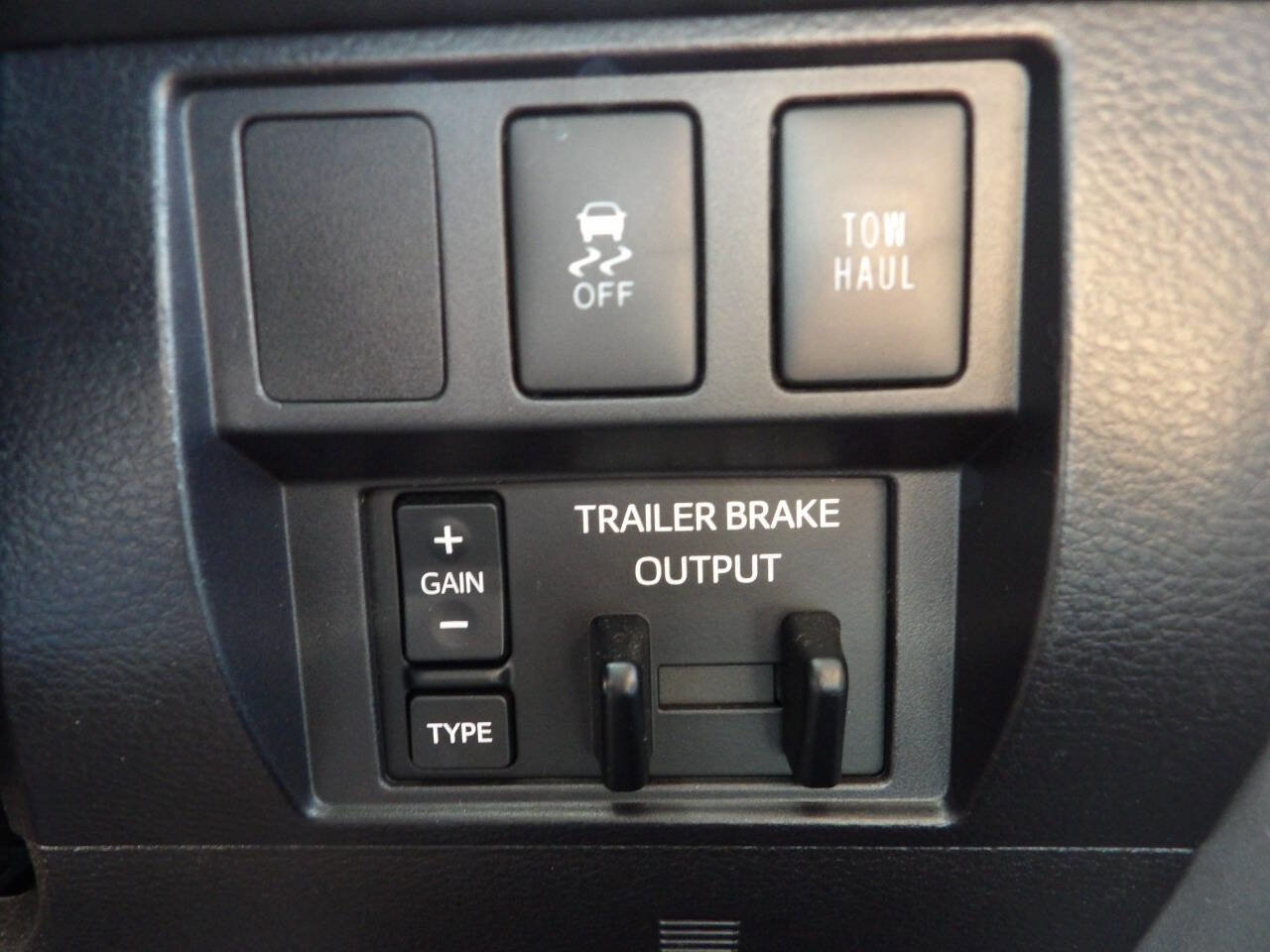 Used 2016 Toyota Tundra SR5 image 15