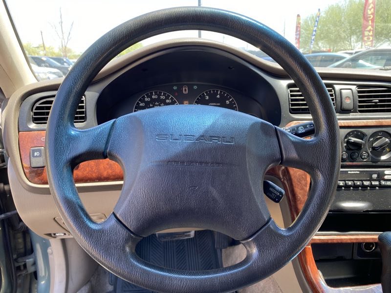 Used 2004 Subaru Outback Wagon image 32