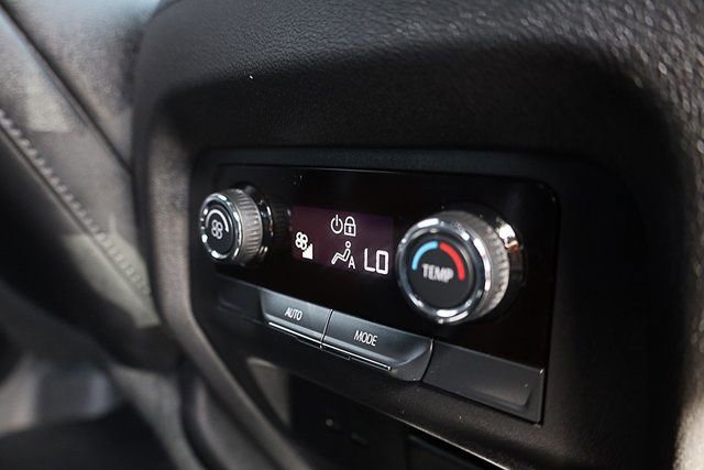 Used 2024 Chevrolet Traverse Z71 image 29