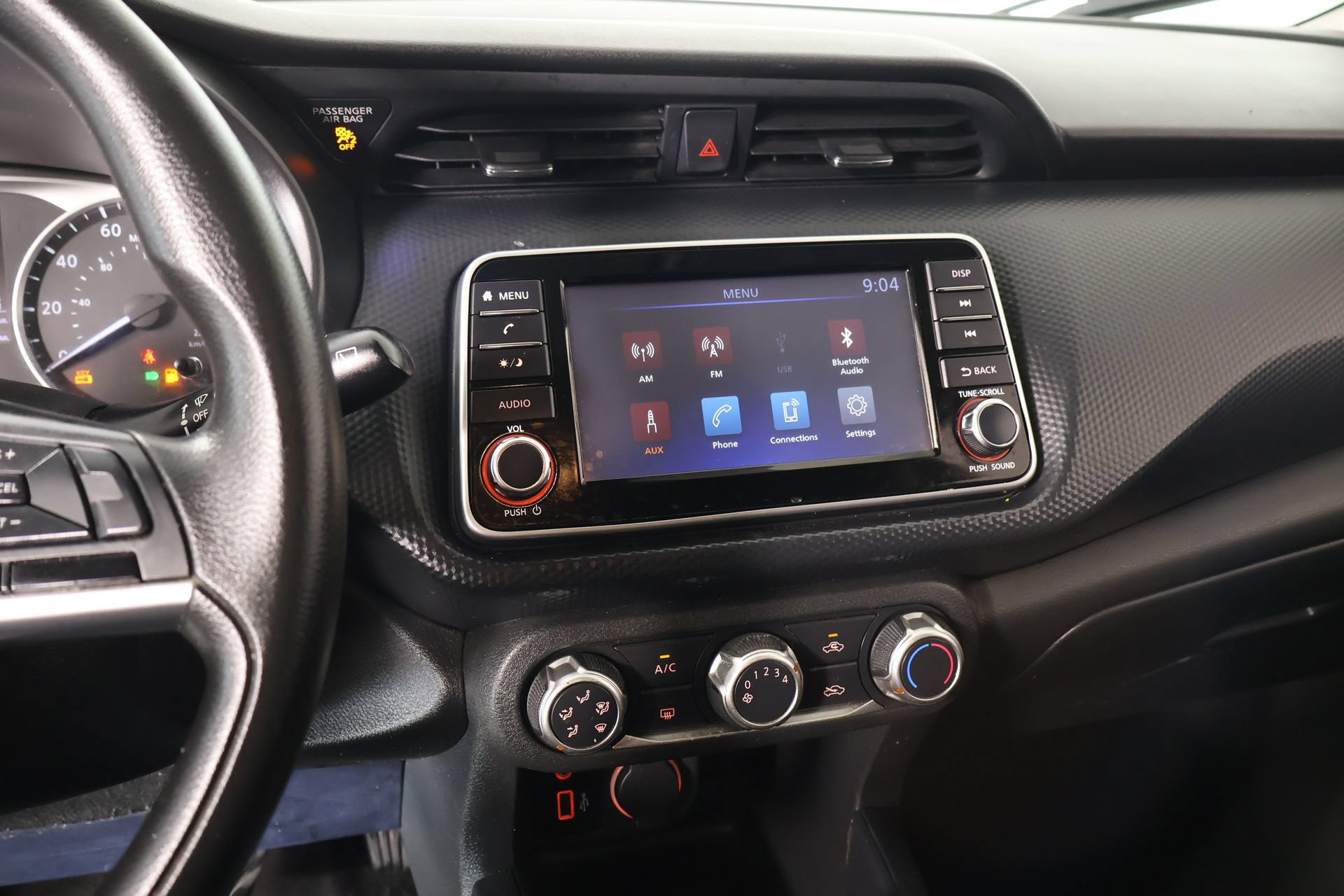 Used 2022 Nissan Kicks S FWD image 5