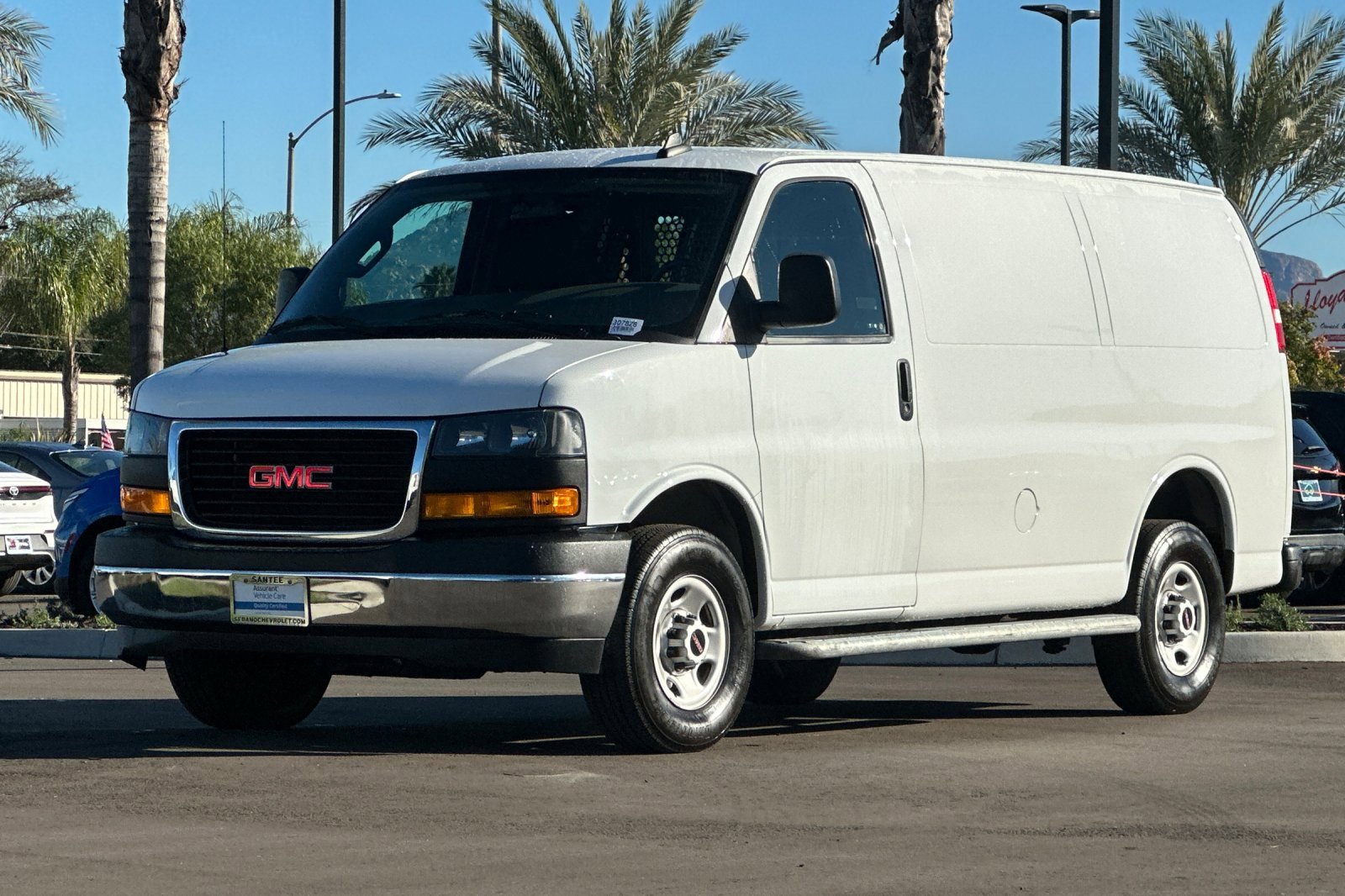 Used 2023 GMC Savana 2500 w/ Driver Convenience Package image 8