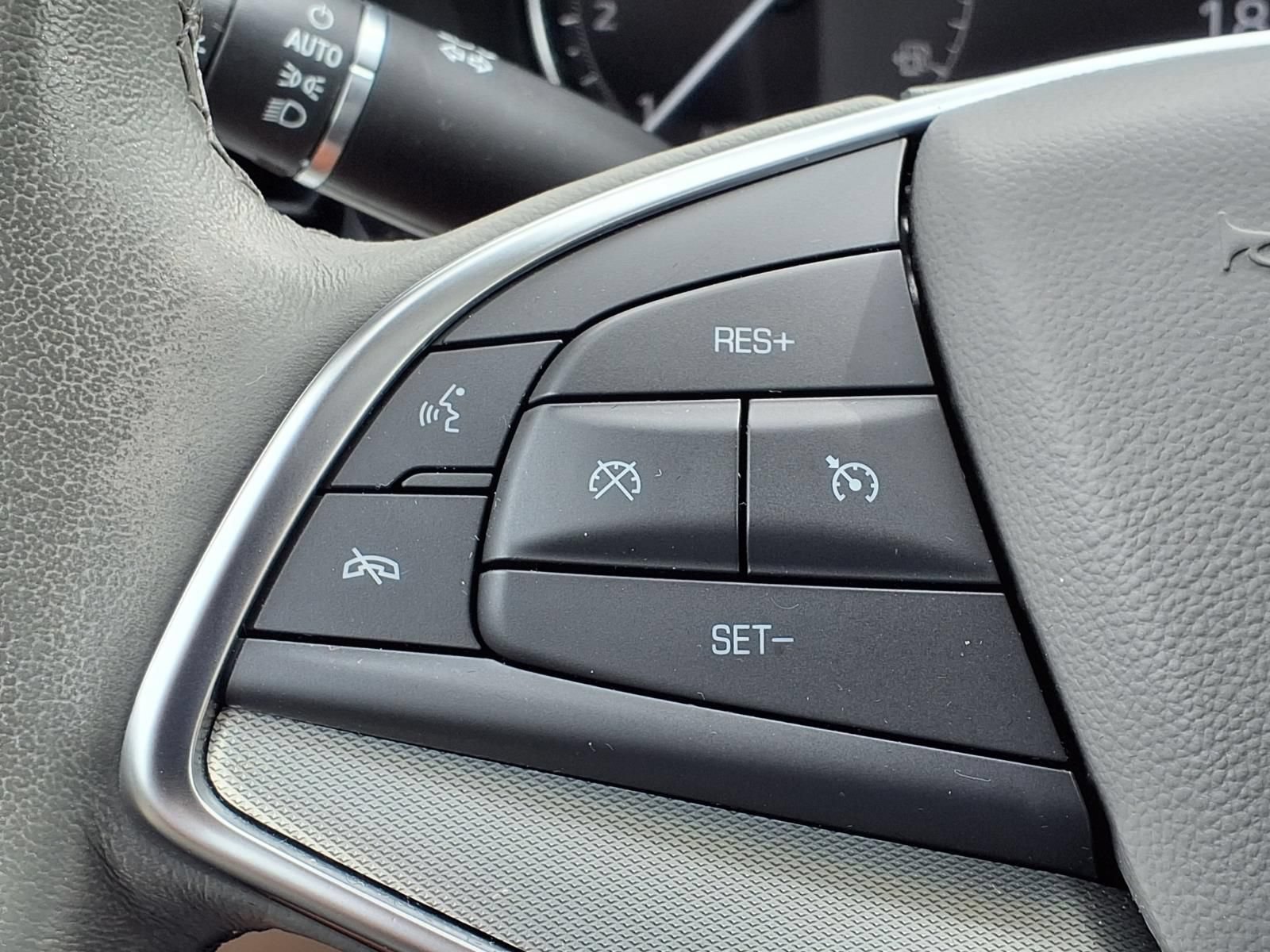 Used 2024 Cadillac XT5 Premium Luxury w/ LPO, Floor Liner Package FWD image 28