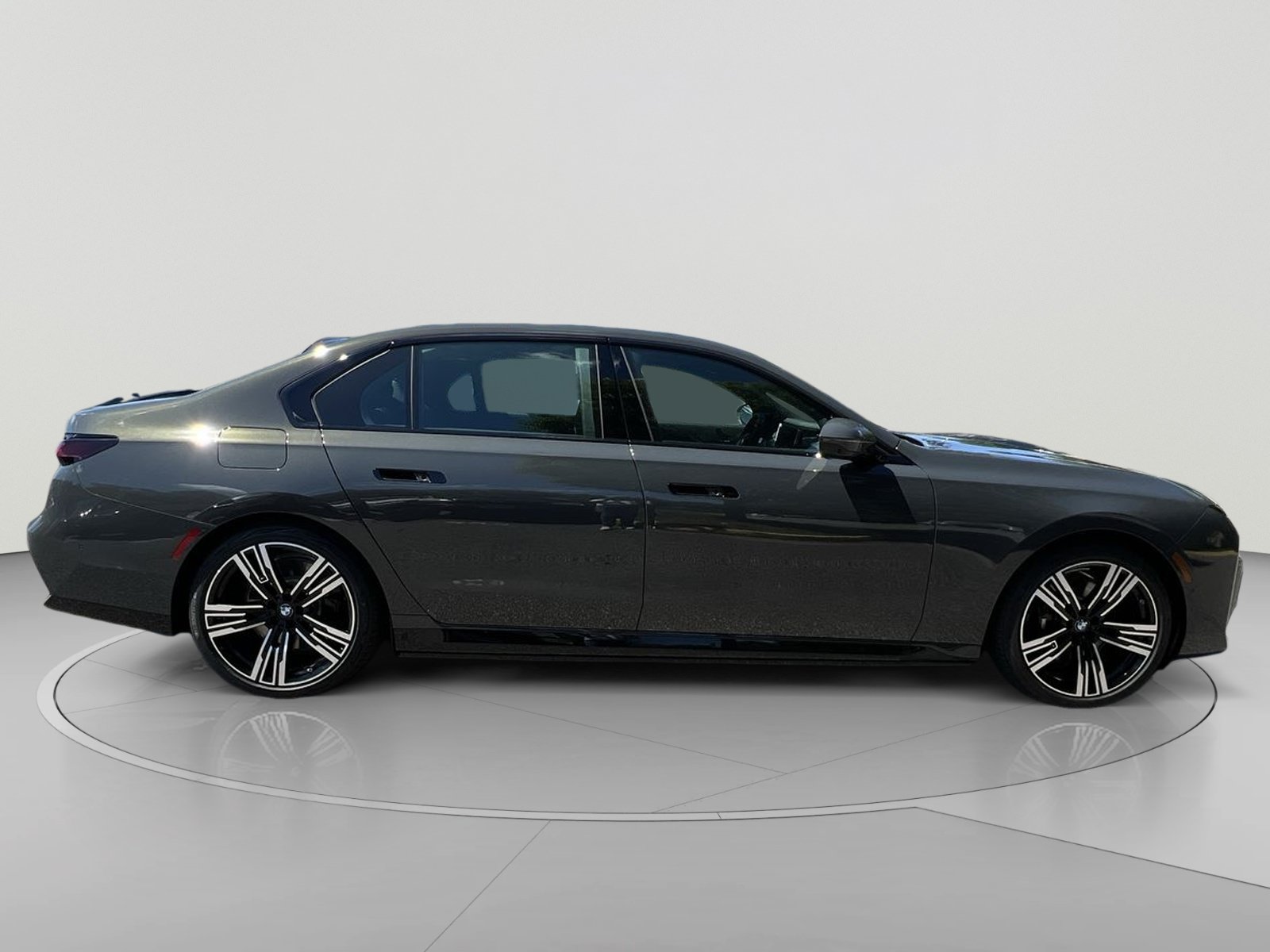 New 2026 BMW i7 xDrive60 w/ Executive Package AWD/4WD image 6
