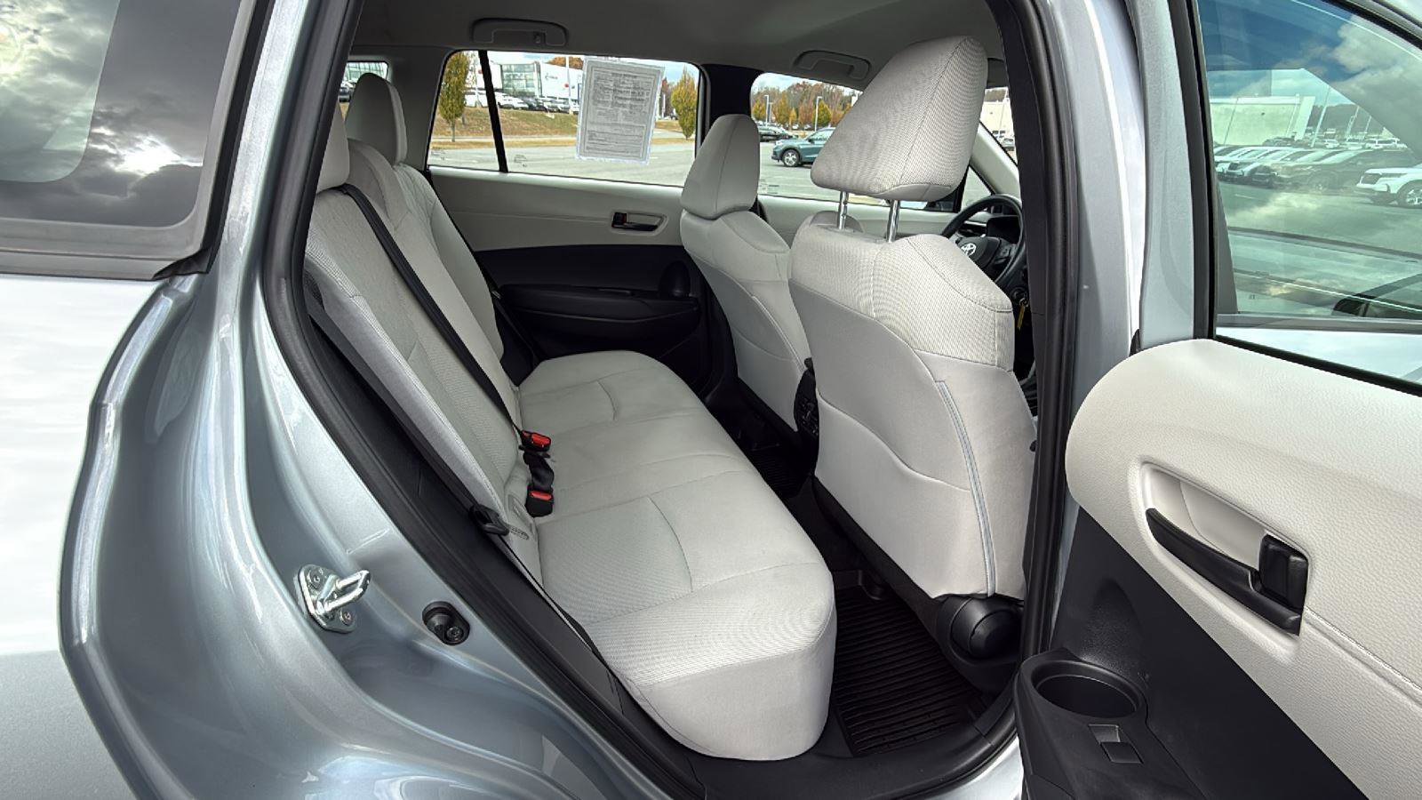 Used 2022 Toyota Corolla Cross L image 19