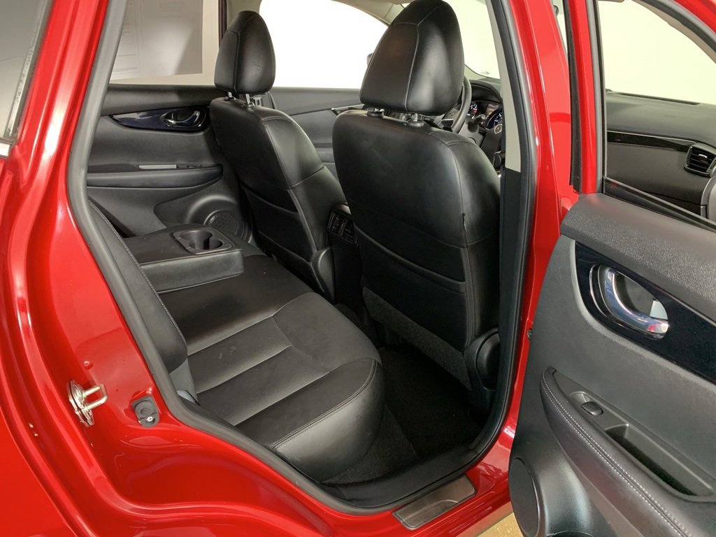 Used 2018 Nissan Rogue Sport SL image 23