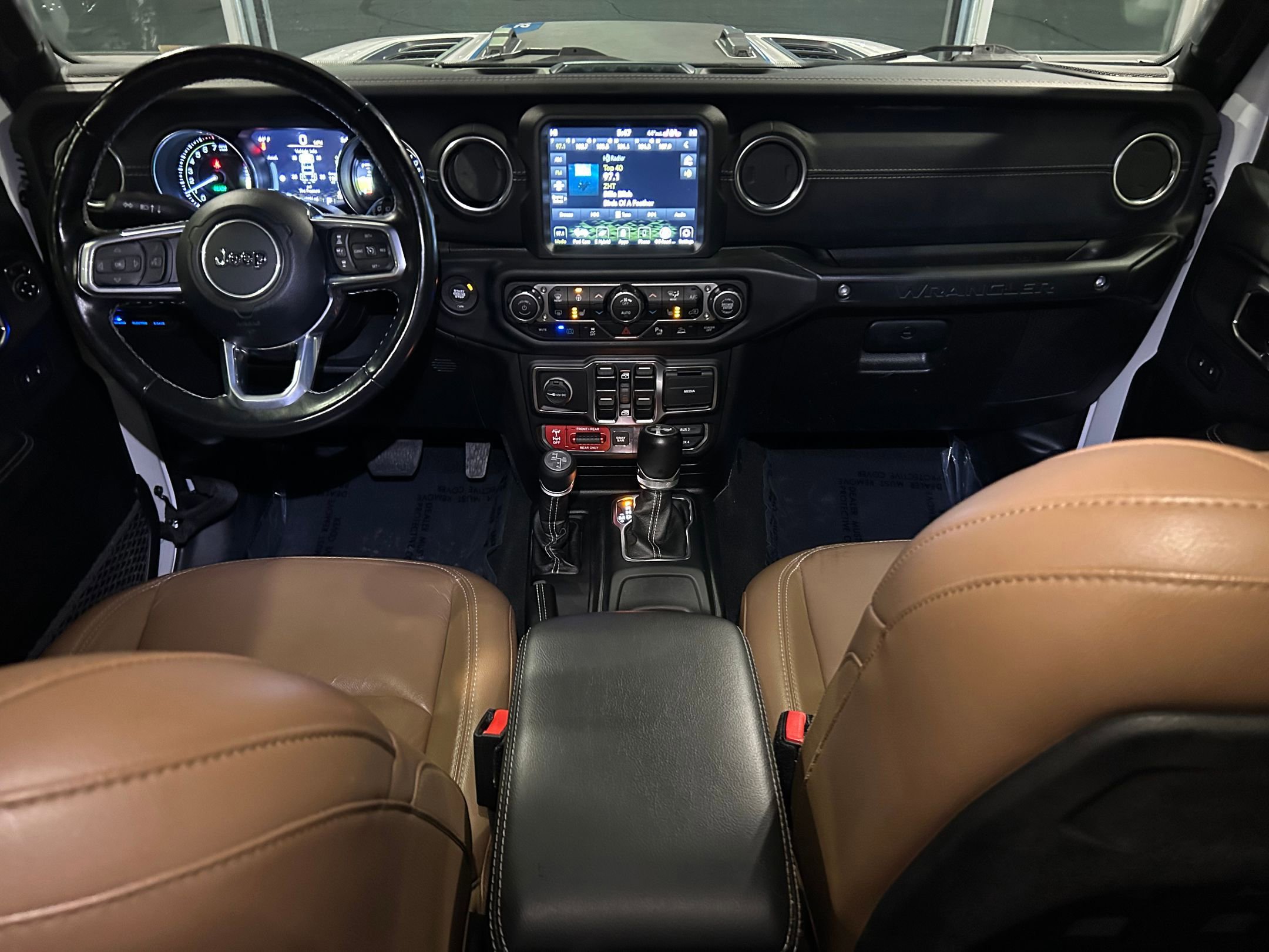 Used 2021 Jeep Wrangler Unlimited Rubicon 4xe w/ Steel Bumper Group image 22