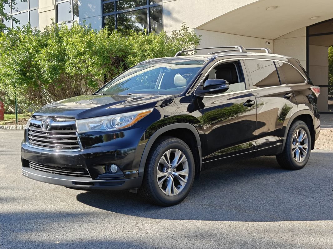 Used 2015 Toyota Highlander XLE AWD/4WD image 4
