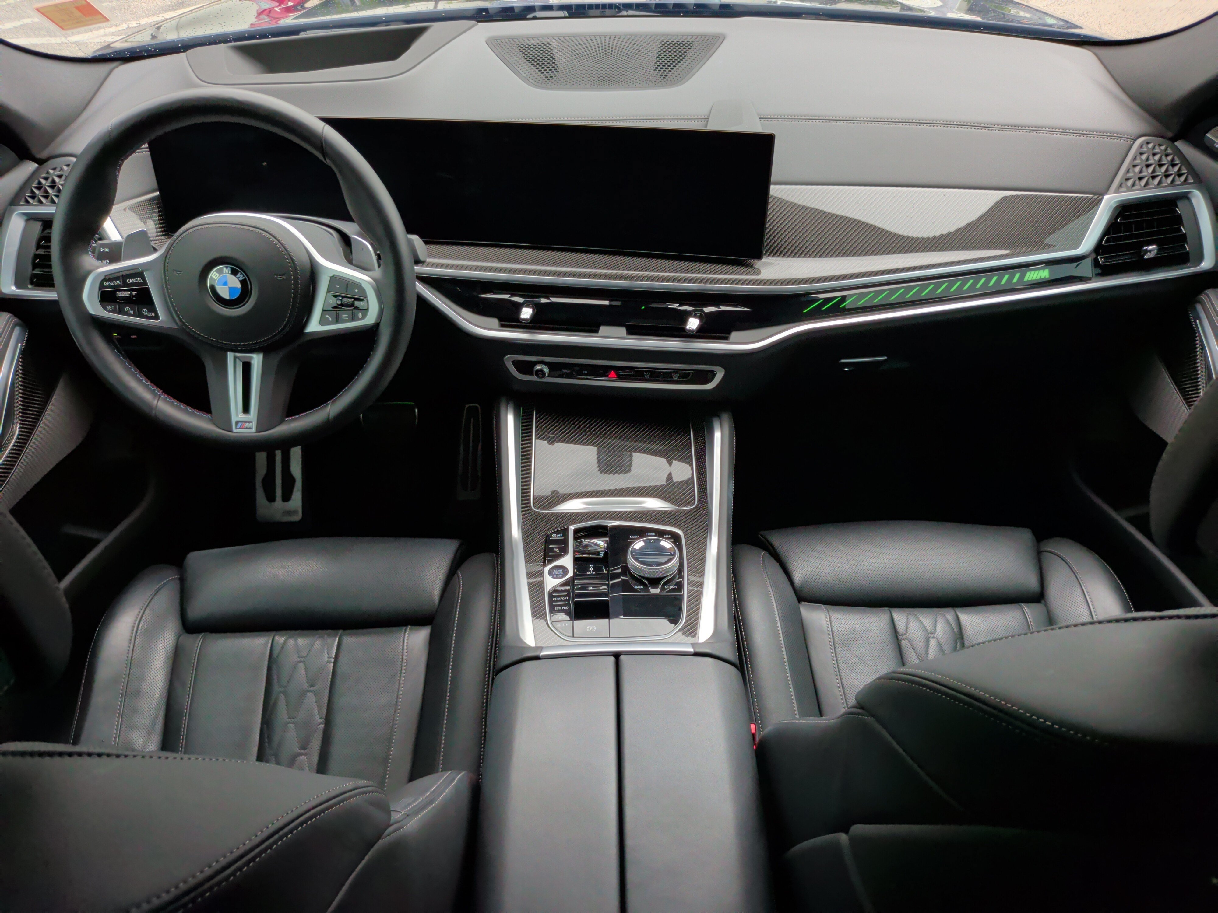 Certified 2024 BMW X6 M60i AWD/4WD image 33
