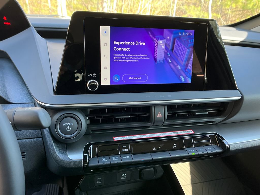 New 2026 Toyota Prius LE FWD image 17