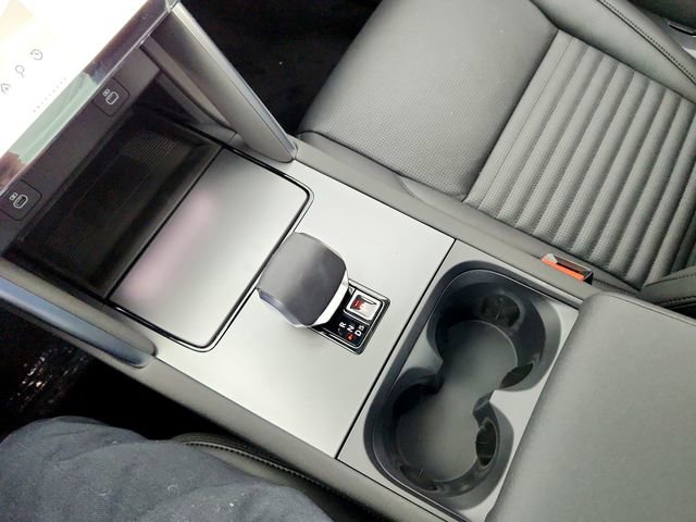 Certified 2025 Land Rover Discovery Sport S image 26