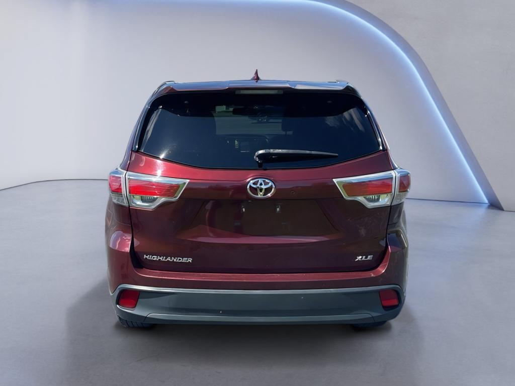 Used 2016 Toyota Highlander XLE FWD image 5