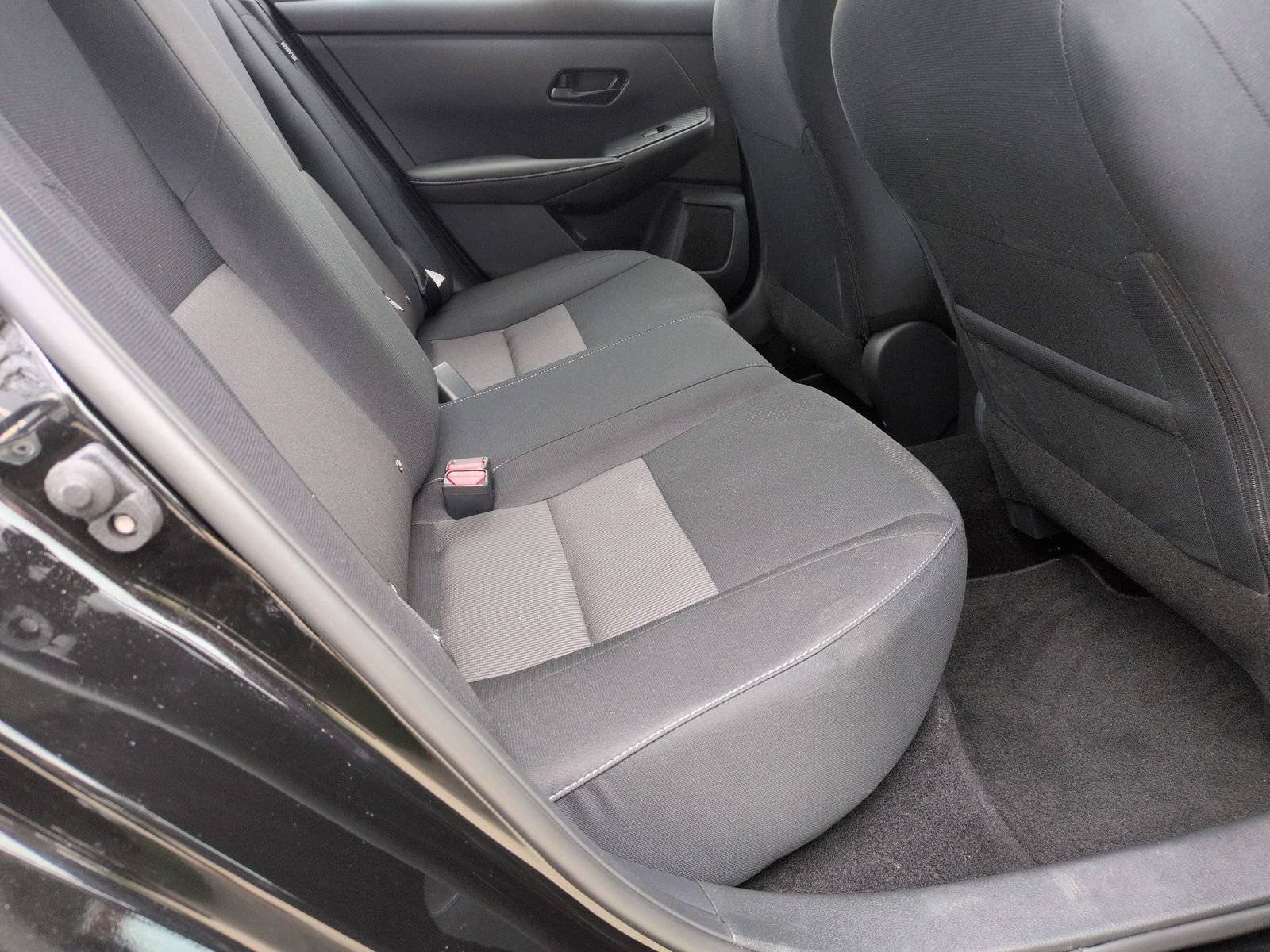 Certified 2025 Nissan Sentra SV image 30