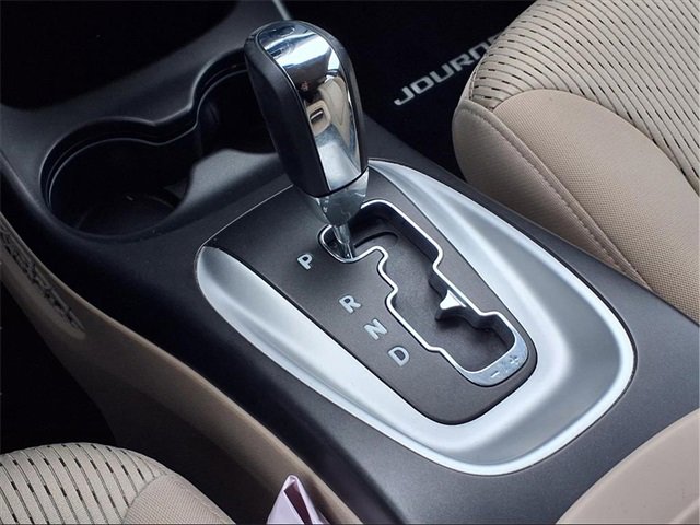 Used 2016 Dodge Journey SXT image 10