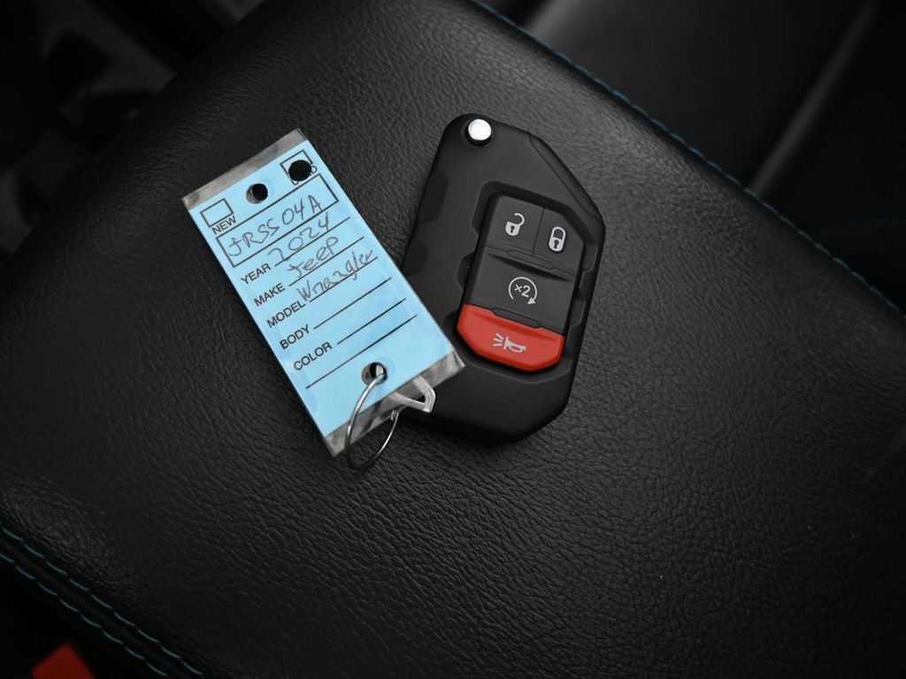 Used 2024 Jeep Wrangler Unlimited Rubicon 4xe image 18