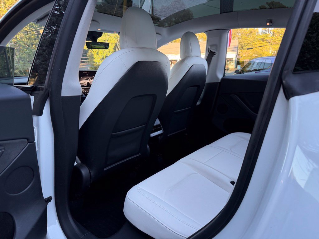Used 2022 Tesla Model Y Performance AWD/4WD image 30