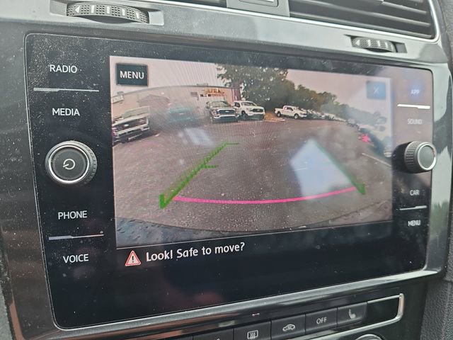 Used 2018 Volkswagen Golf SE FWD image 20