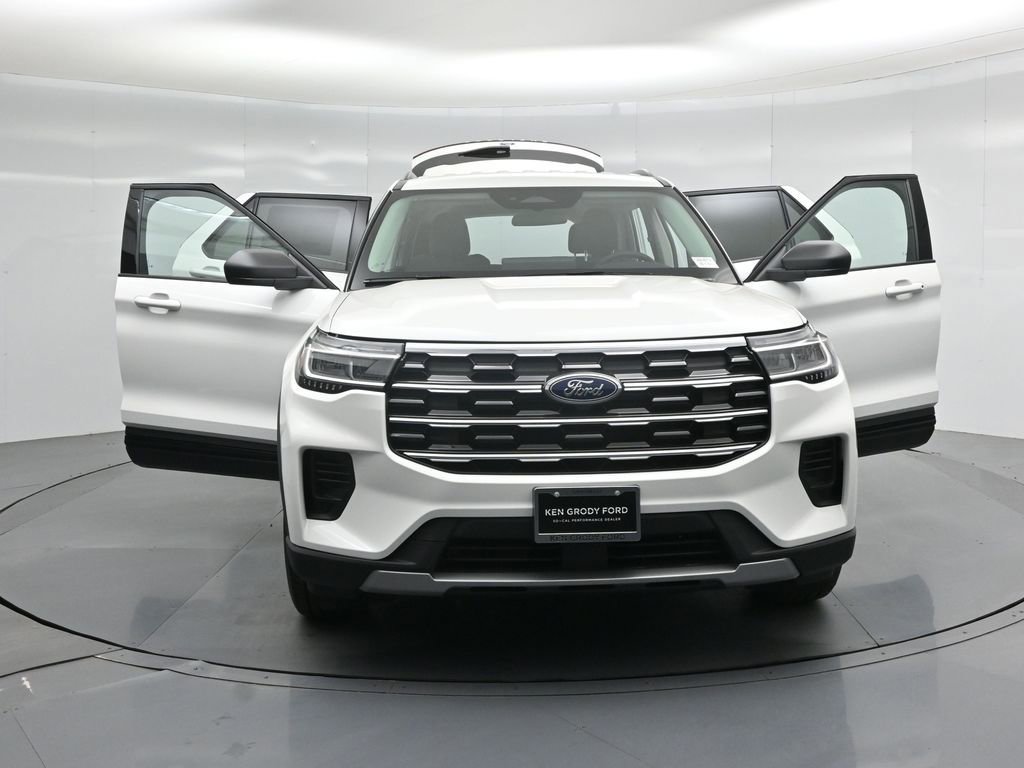 New 2026 Ford Explorer Active image 32