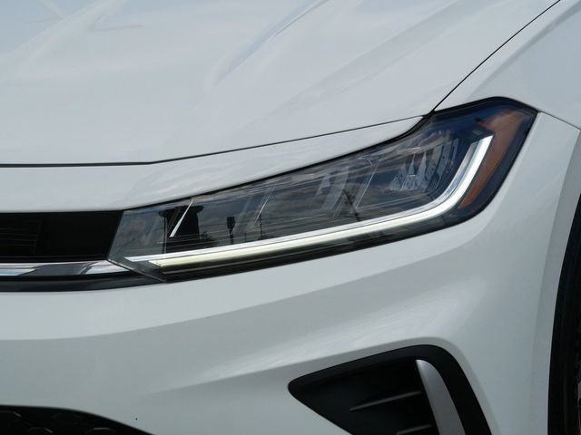 Certified 2025 Volkswagen Jetta S FWD image 10
