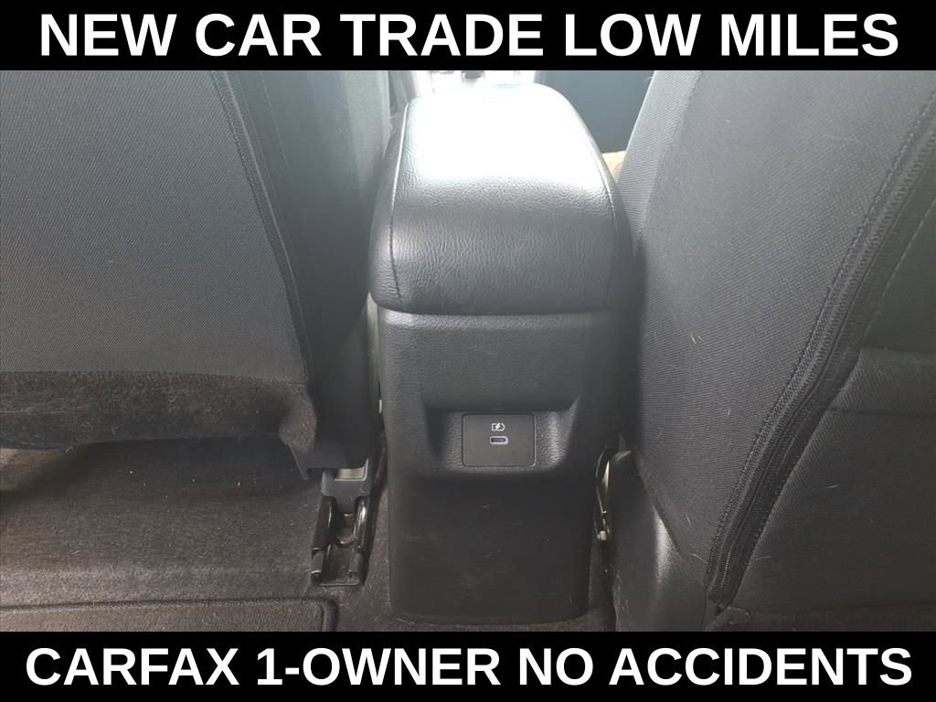 Used 2025 Nissan Versa SR w/ Trunk Package FWD image 27