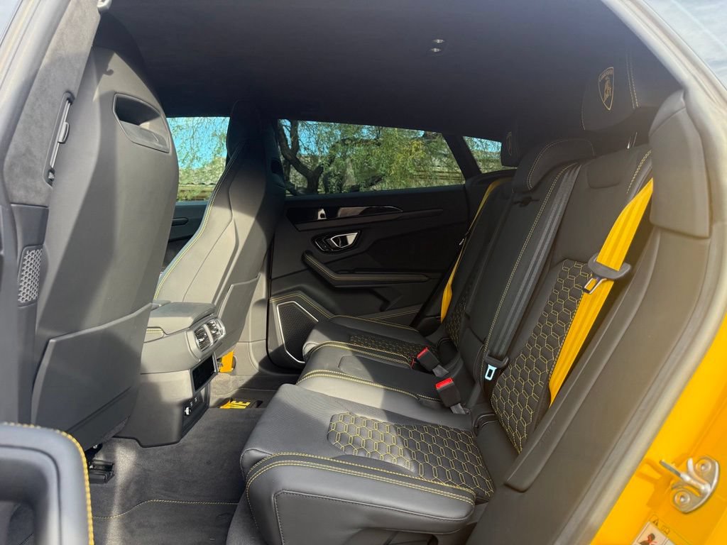 Used 2023 Lamborghini Urus S AWD/4WD image 30