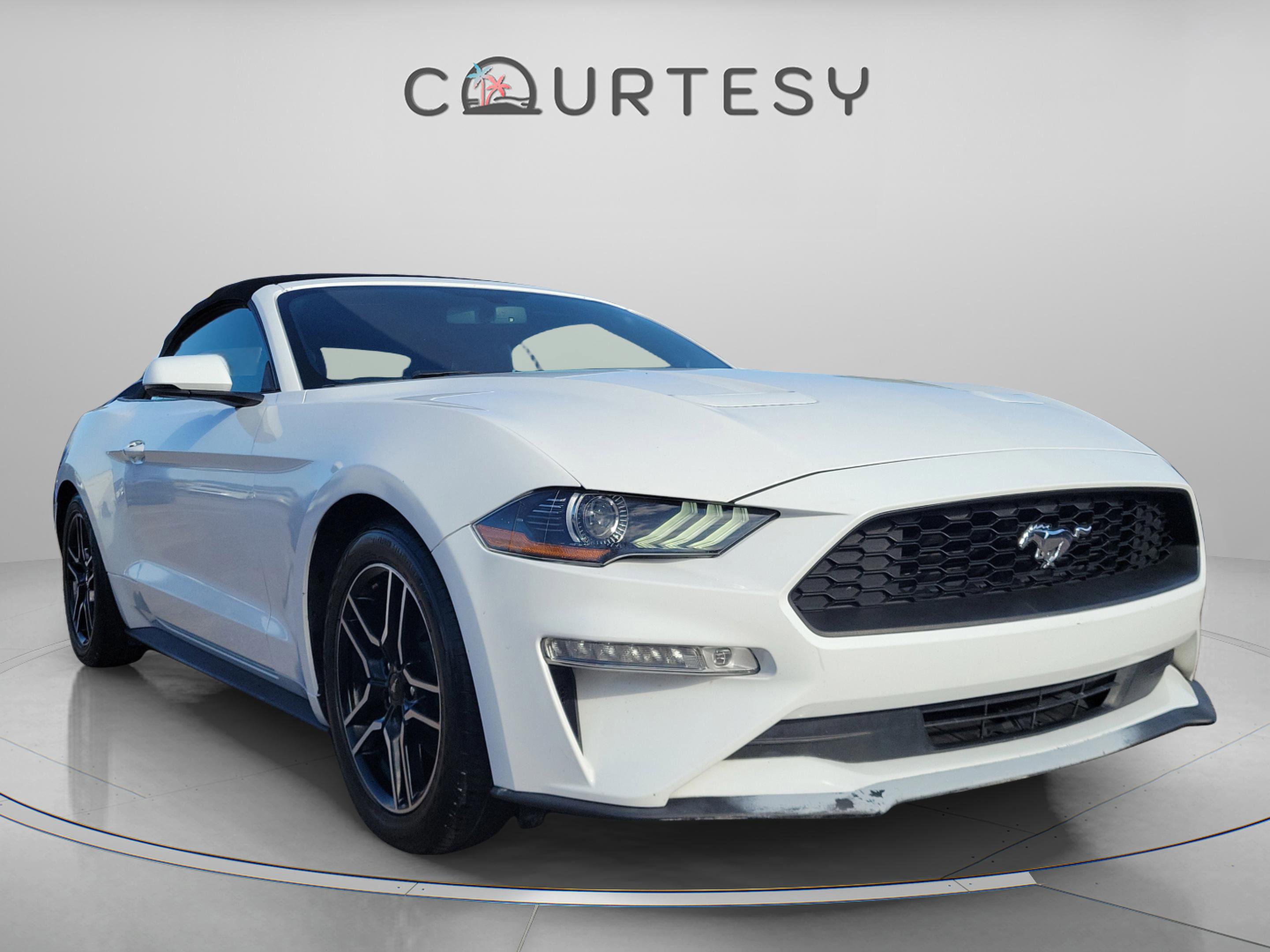 Used 2020 Ford Mustang Premium image 5