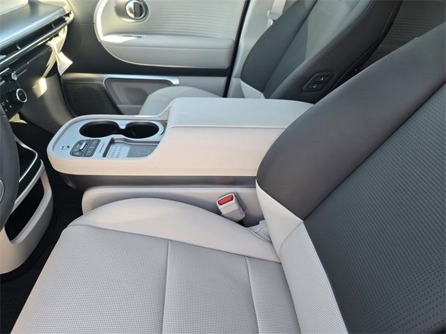New 2026 Hyundai Ioniq 9 Limited image 17