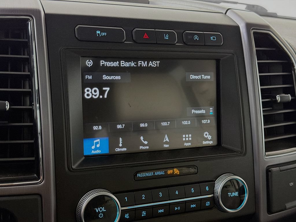 Used 2018 Ford Expedition Platinum RWD image 16