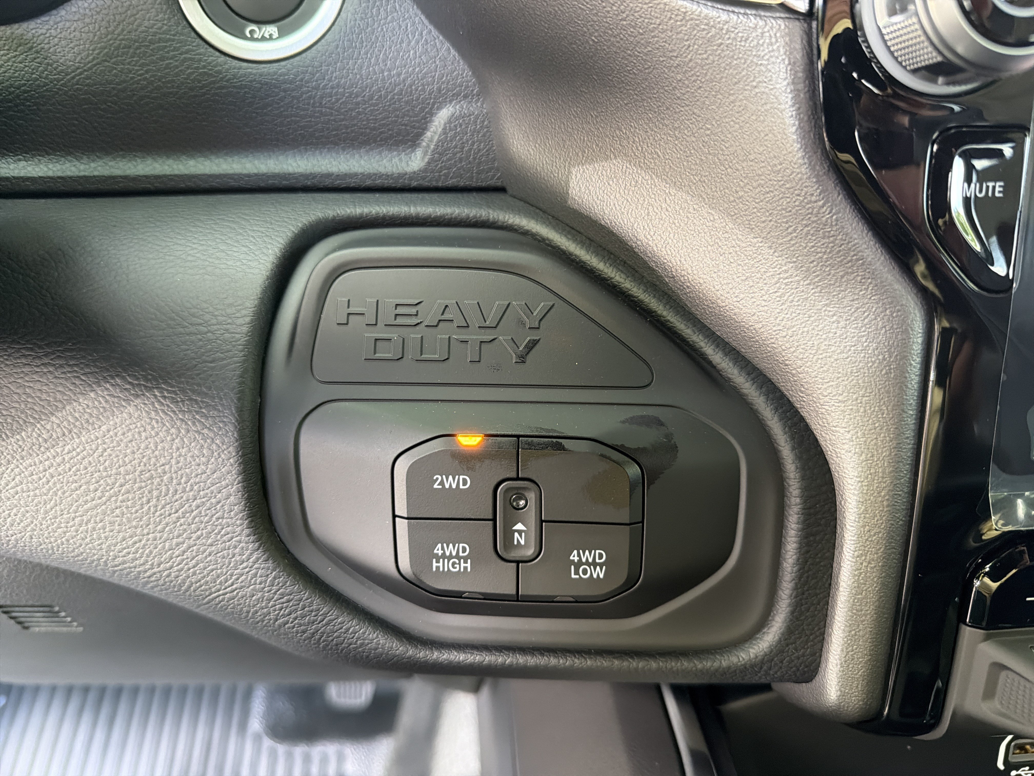 New 2026 RAM 5500 4x4 Crew Cab w/ Laramie Trim Package image 28
